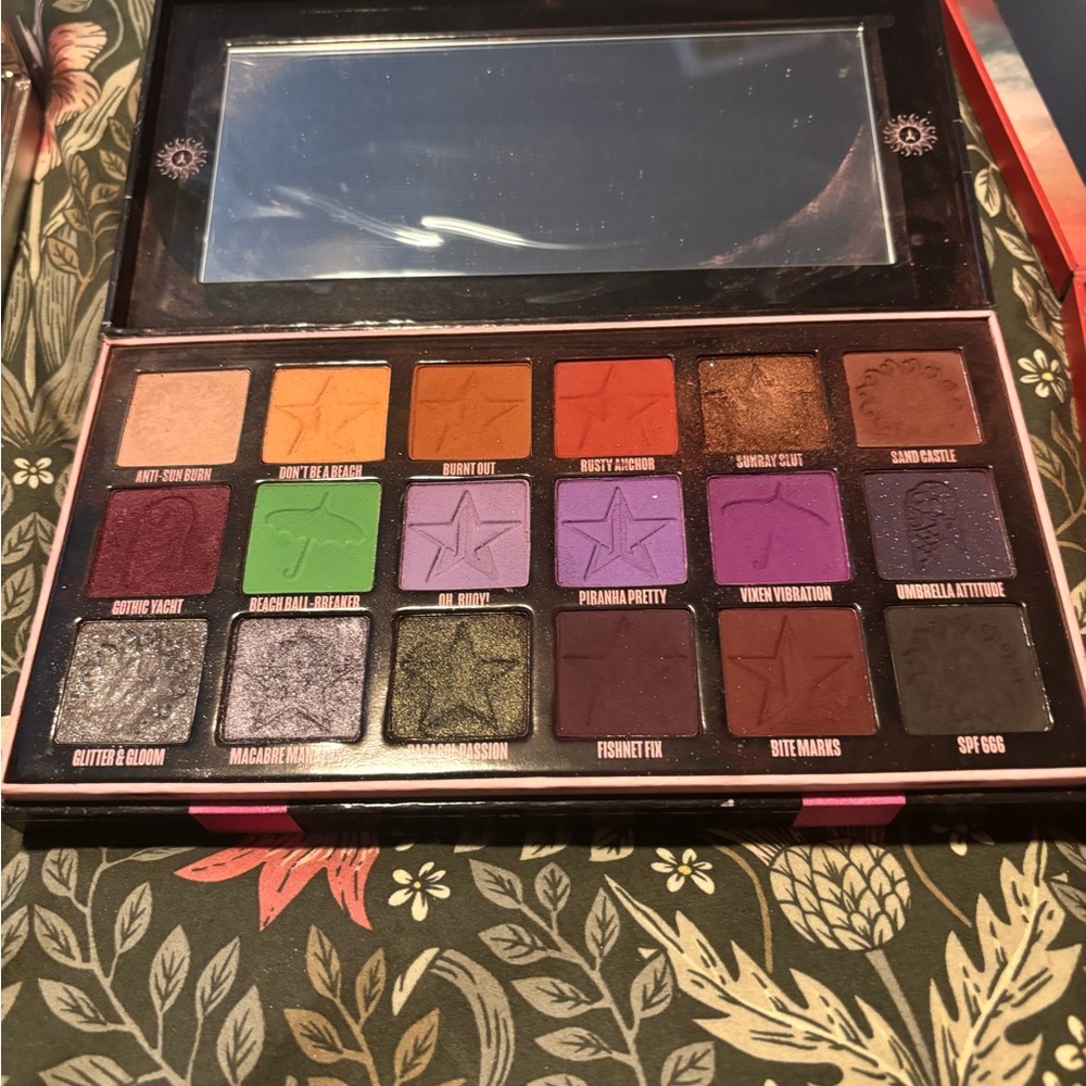 Jeffree Star Cosmetics  Gothic Beach, Star Wedding, & Scorpio Palette Set - Picture 4 of 4